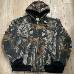 Carhartt Jacket. Camo . Real tree. X-Large Regular . Mens.